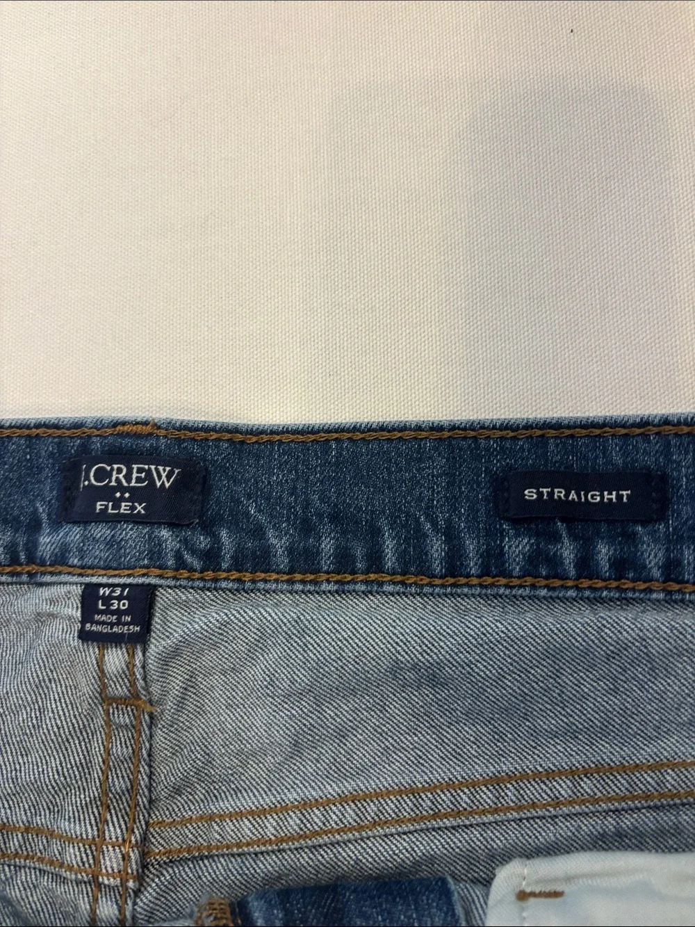 J. Crew Flex Straight-Leg Relaxed Men's Medium Wash Denim Jeans. Size 31X30